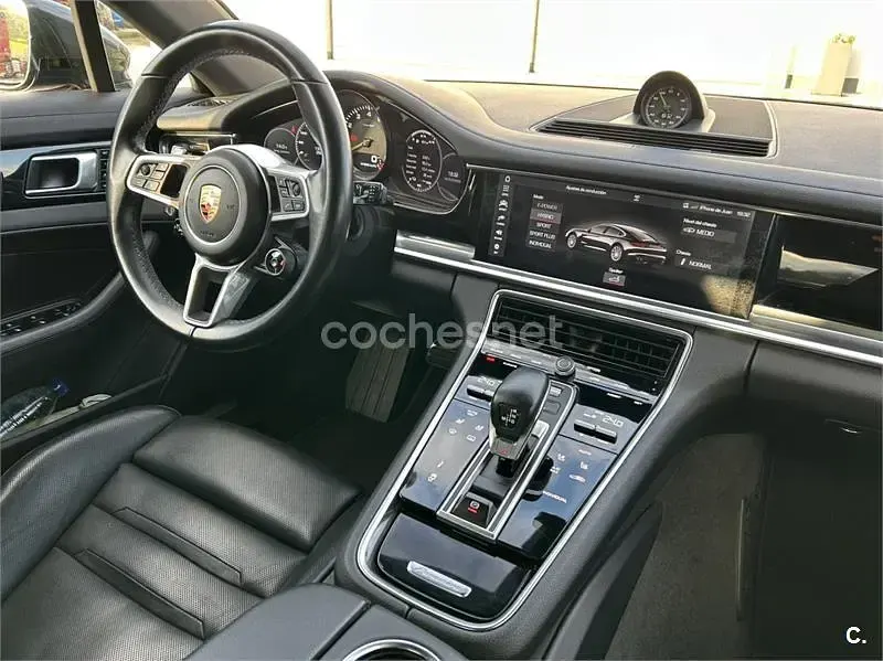Usado Porsche Panamera 4 E-Hybrid 462 CV (339 kW) 2017 Gris / plata Utilitario