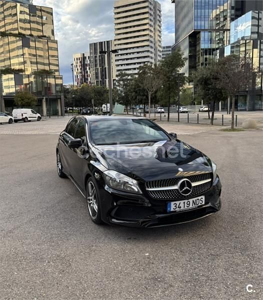 Usado Mercedes A180 AMG line 122 CV (89 kW) 2016 Negro Berlina