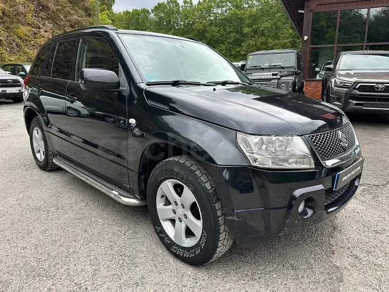 Usado Suzuki Grand Vitara 140 CV (102 kW) 2006 Negro SUV