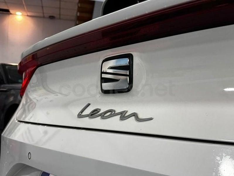 Usado Seat Leon Style 115 CV (84 kW) 2021 Blanco Berlina