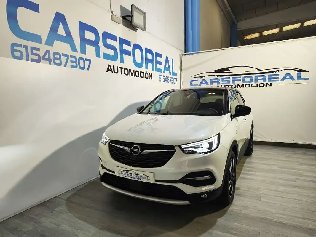 Usado Opel Grandland X Ultimate 131 CV (96 kW) 2020 Blanco SUV