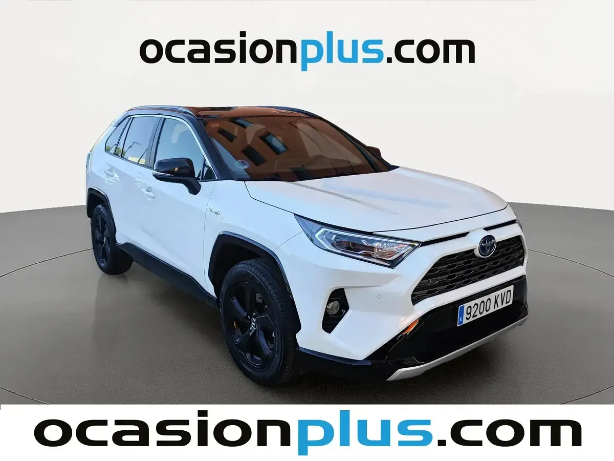 Begagnad Toyota RAV4 218 HK (160 kW) 2019 Vit SUV