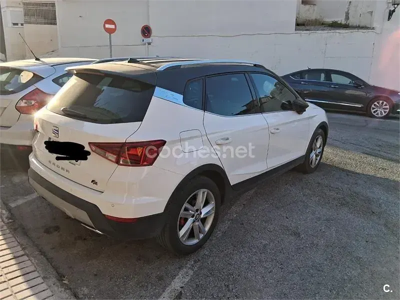 Usado Seat Arona FR 110 CV (80 kW) 2021 Blanco SUV