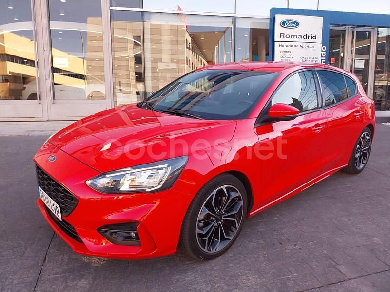Rojo Usado 2021 Ford Focus ST-Line Berlina | 16.990 € (Buen precio) - Imagen 1/4