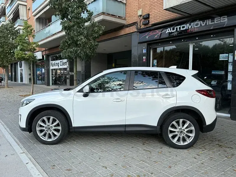Usado Mazda CX-5 Luxury 150 CV (110 kW) 2014 Blanco SUV