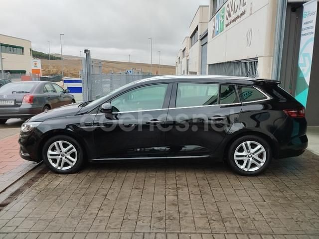 Usado Renault Mégane GrandTour Business 115 CV (84 kW) 2019 Negro Familiar