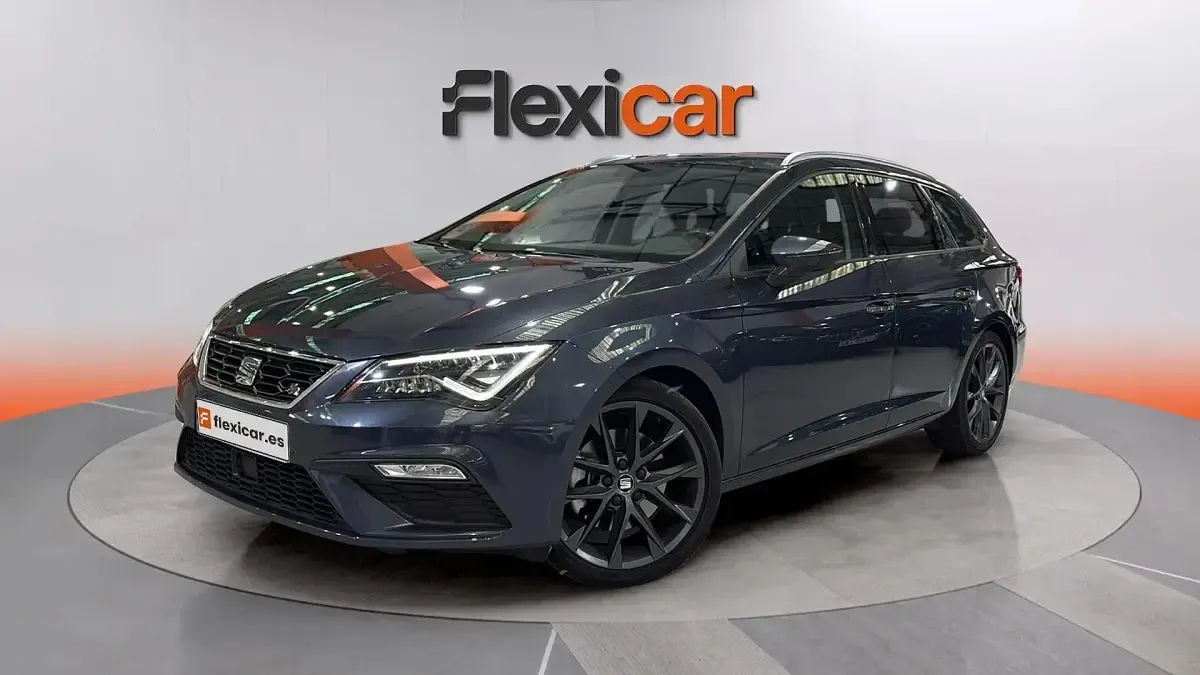 Używany Seat Leon FR 190 KM (139 kW) 2019 Szary Sedan/Limuzyna
