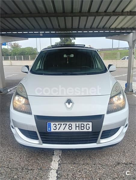Usado Renault Scénic III Dynamique 110 CV (80 kW) 2011 Blanco Monovolumen