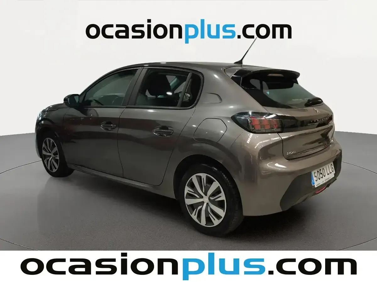 Usado Peugeot 208 Active 100 CV (73 kW) 2020 Gris Utilitario