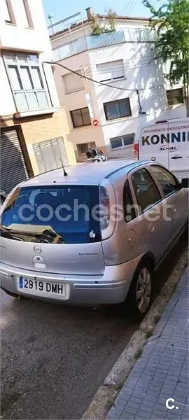 Usado Opel Corsa Cosmo 80 CV (58 kW) 2005 Gris / plata Utilitario