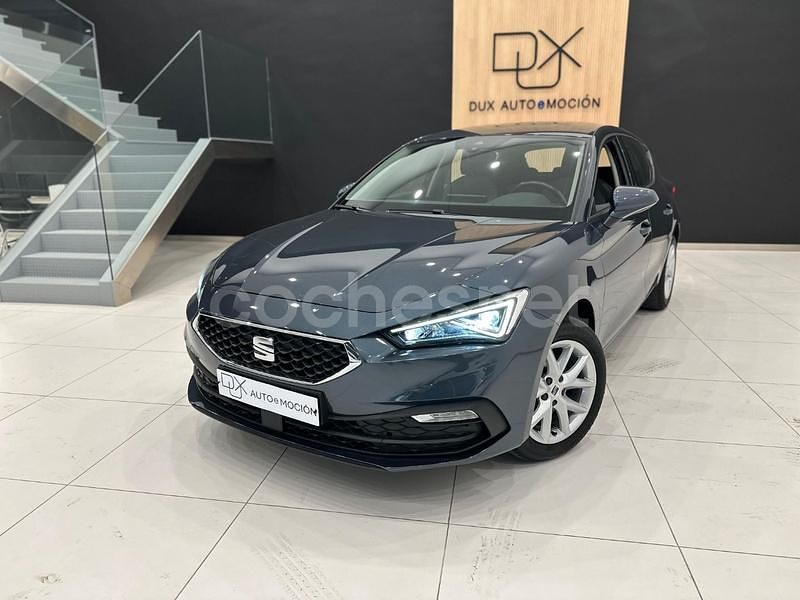 Gris Usado 2022 Seat Leon Style Berlina | 20.490 € (Precio justo) - Imagen 1/4