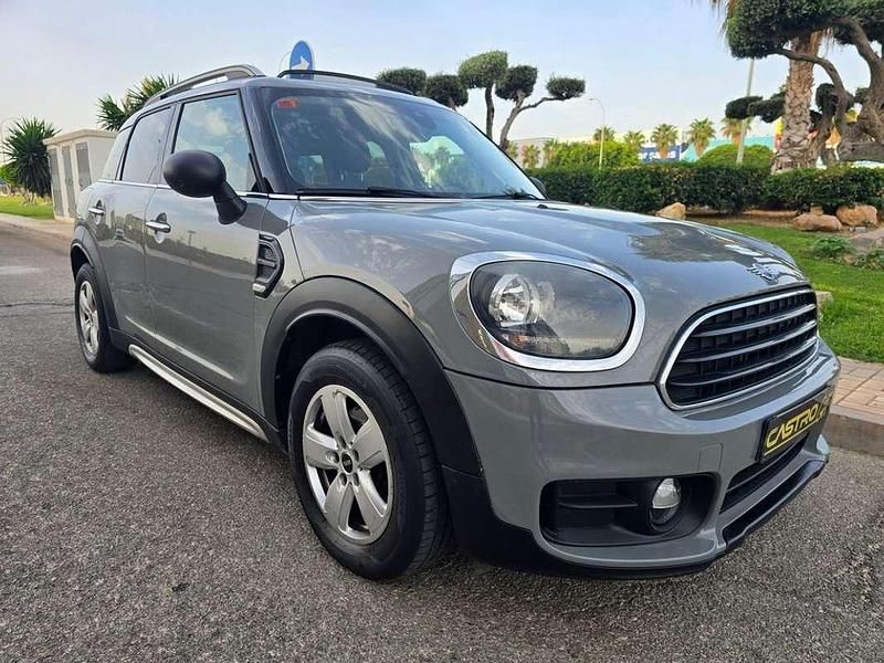 Usado Mini One Countryman 102 CV (75 kW) 2018 Gris SUV