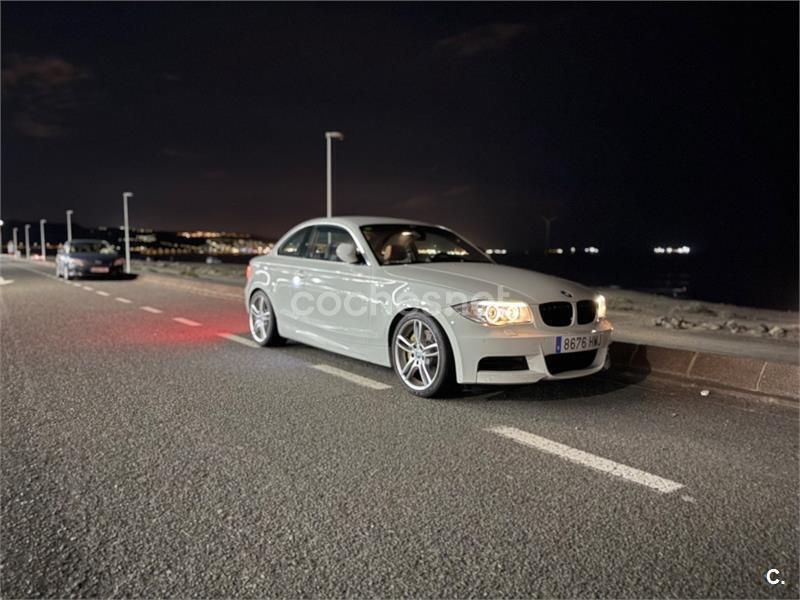 Blanco Usado 2012 BMW 135 Coupé Coupe | 23.800 € - Imagen 1/3
