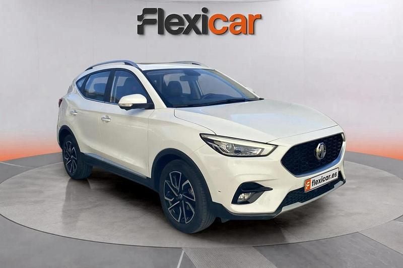 Usado MG ZS Luxury 111 CV (81 kW) 2023 Blanco SUV
