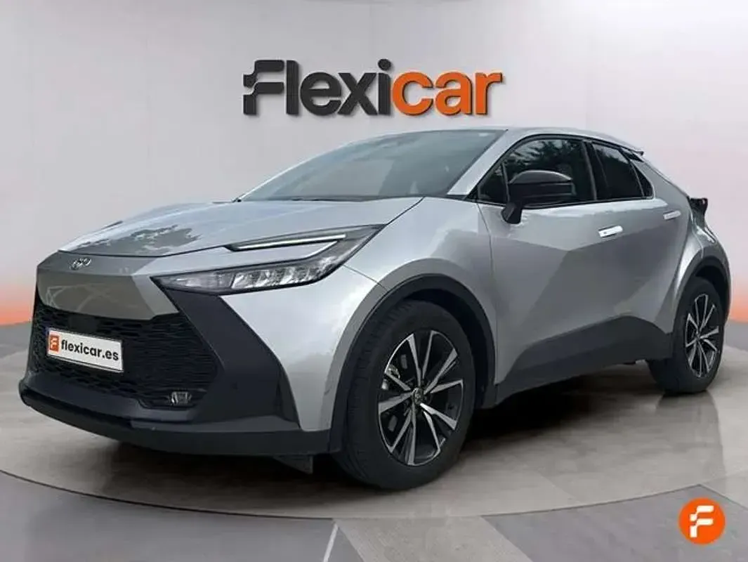 Usado Toyota C-HR Active 140 CV (102 kW) 2024 Gris SUV