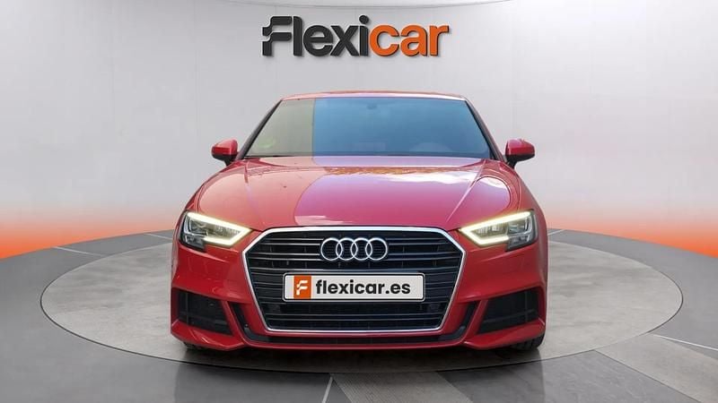 Usado Audi A3 S-Line 116 CV (85 kW) 2019 Rojo Berlina