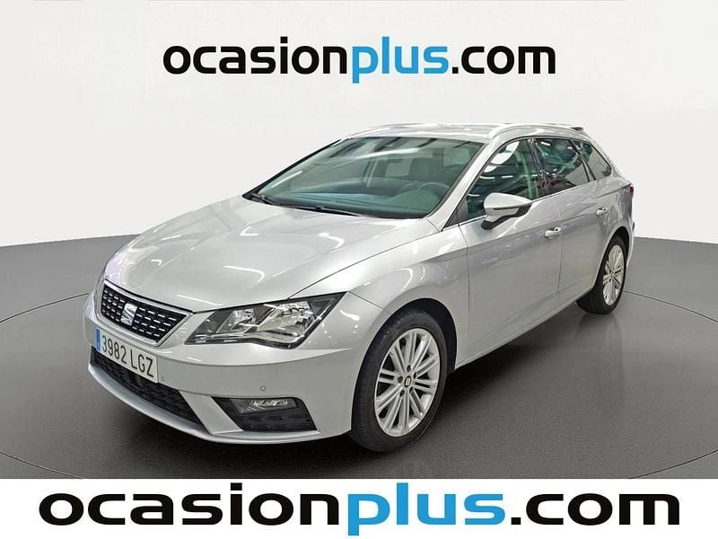 Begagnad Seat Leon XCELLENCE 150 HK (110 kW) 2020 Minibuss