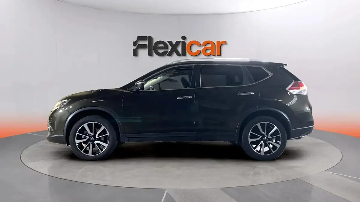 Usado Nissan X-Trail N-Connecta 131 CV (96 kW) 2016 Verde SUV