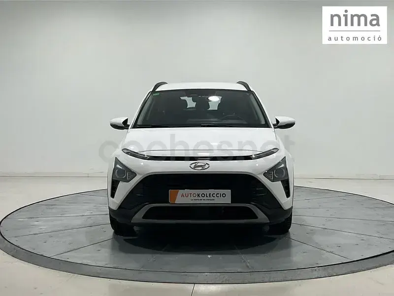 Usado Hyundai Bayon 100 CV (73 kW) 2022 Blanco SUV