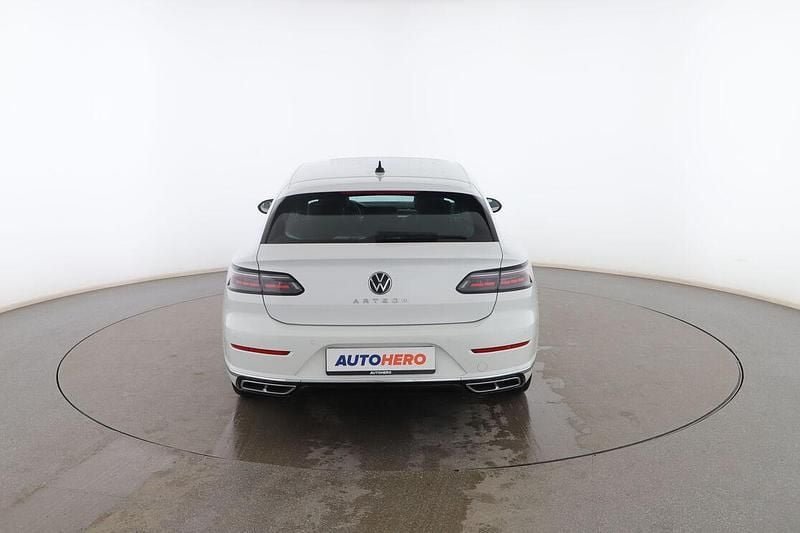 Usado VW Arteon R-line 190 CV (139 kW) 2021 Blanco Familiar