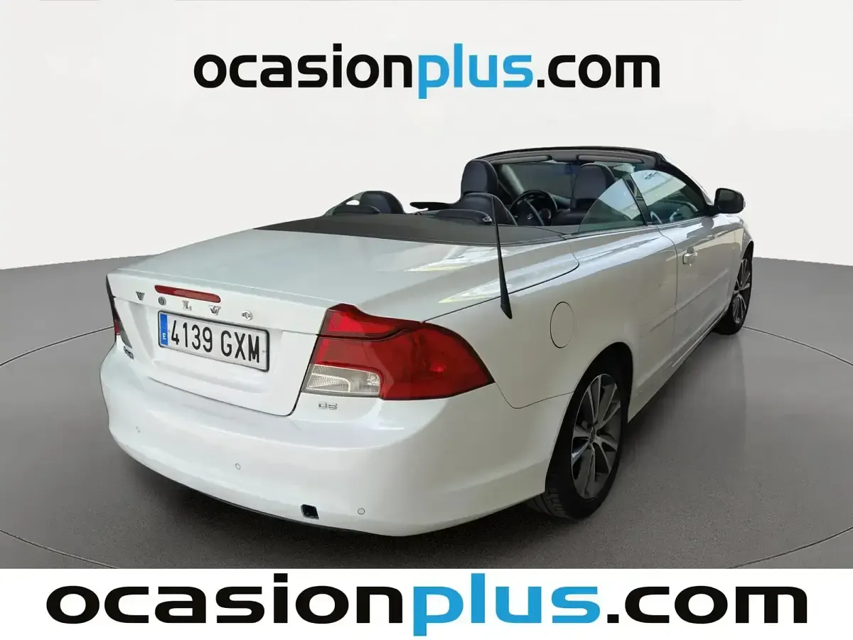 Usado Volvo C70 Momentum 136 CV (100 kW) 2010 Blanco Descapotable