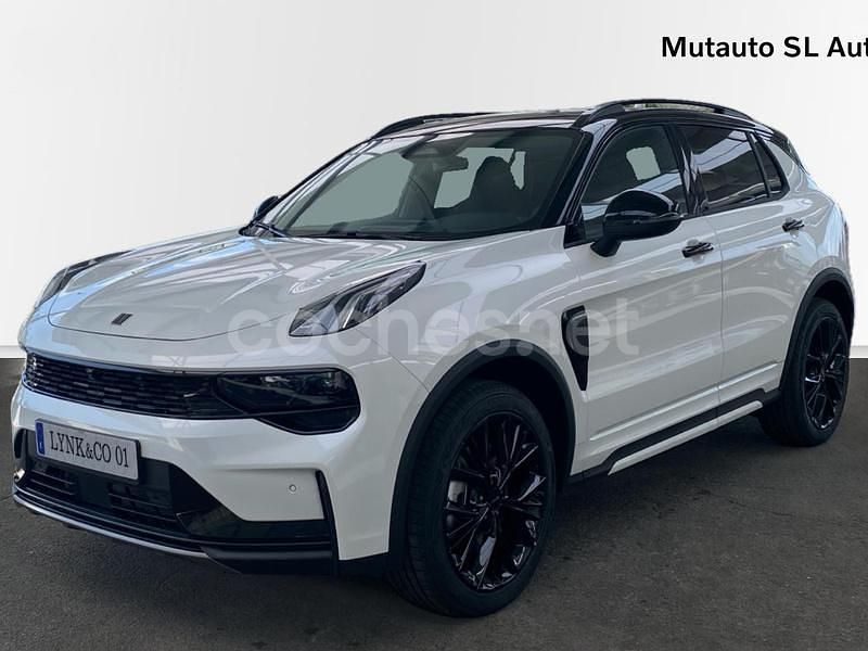 Blanco Nuevo 2025 Lynk & Co 01 SUV | 40.486 € - Imagen 1/4