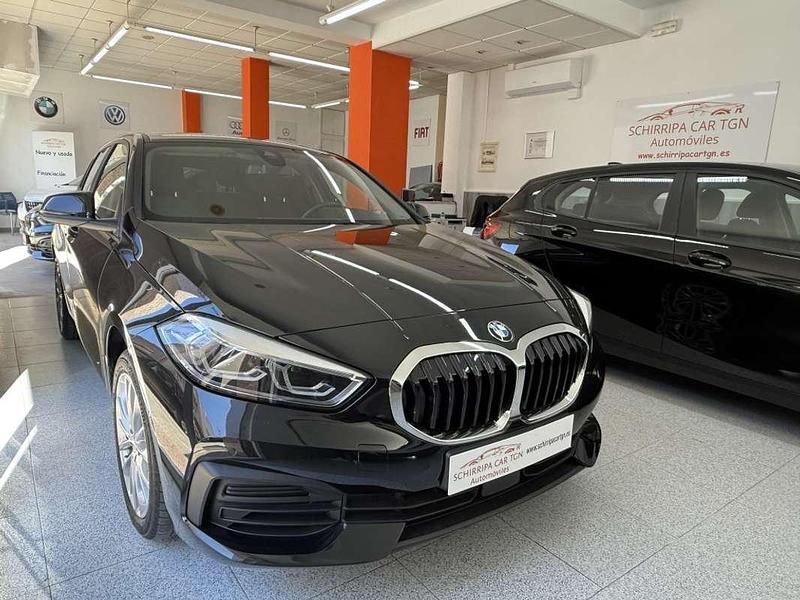 Usado BMW 118 Sport Line 136 CV (100 kW) 2022 Negro Utilitario