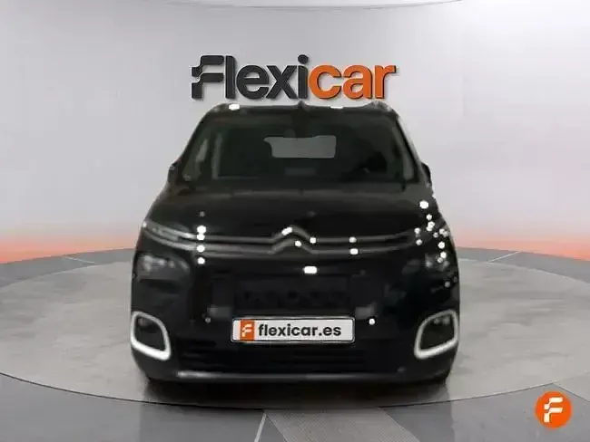 Usado Citroën Berlingo Shine 130 CV (95 kW) 2023 Marrón Monovolumen