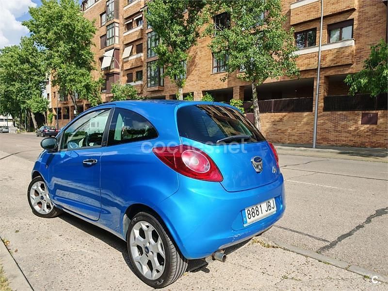 Usado Ford Ka Titanium 69 CV (50 kW) 2015 Azul Berlina