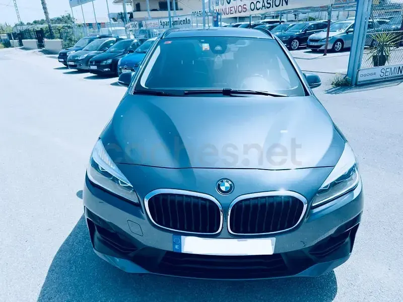 Usado BMW 218 Comfort Edition 150 CV (110 kW) 2021 Gris / plata Familiar