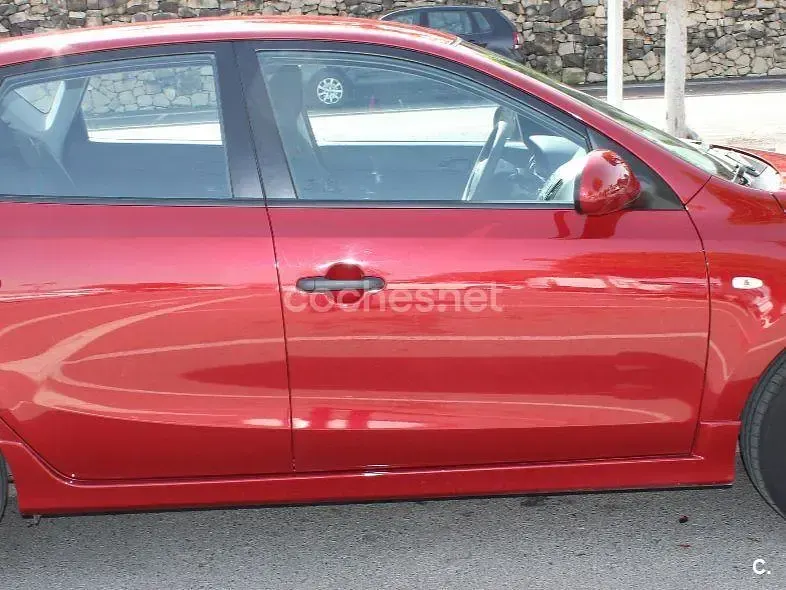 Usado Hyundai i30 Classic 109 CV (80 kW) 2011 Rojo Berlina