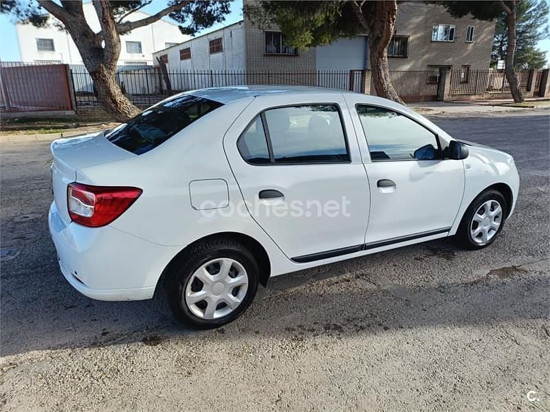 Usado Dacia Logan Ambiance 90 CV (66 kW) 2014 Blanco Berlina