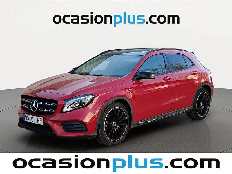 Usado Mercedes GLA200 AMG 156 HP (114 kW) 2020 Vermelho SUV