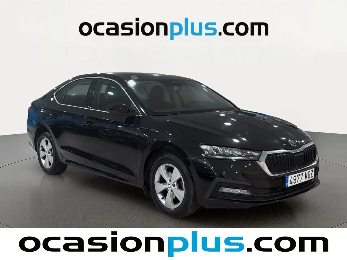 Usado Skoda Octavia Ambition 150 CV (110 kW) 2020 Negro Berlina