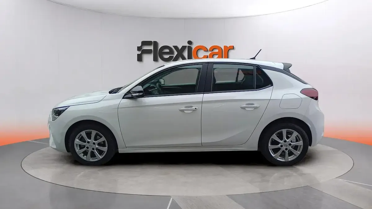 Usado Opel Corsa Elegance 101 CV (74 kW) 2023 Blanco Utilitario