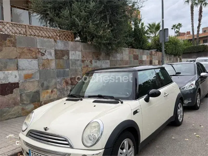 Usado Mini Cooper 115 CV (84 kW) 2005 Beige Utilitario