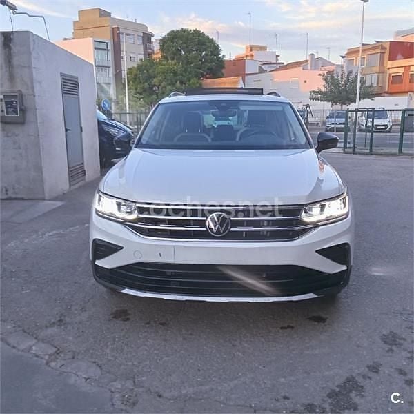 Blanco Usado 2023 VW Tiguan Sportline SUV | 30.800 € (Buen precio) - Imagen 1/4