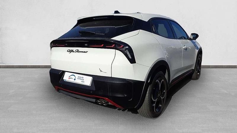 Usado Alfa Romeo Junior Edizione Speciale 136 CV (100 kW) 2024 SUV