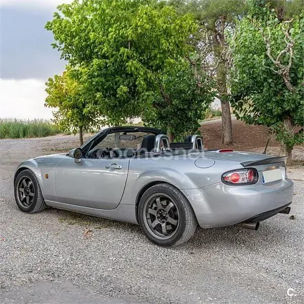 Usado Mazda MX5 Active 126 CV (92 kW) 2007 Gris / plata Descapotable