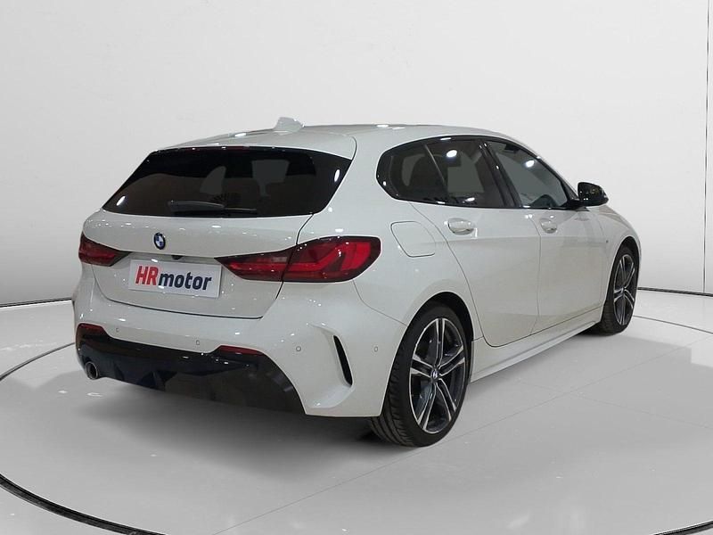 Usado BMW 118 M Sport 136 CV (100 kW) 2023 Negro Utilitario