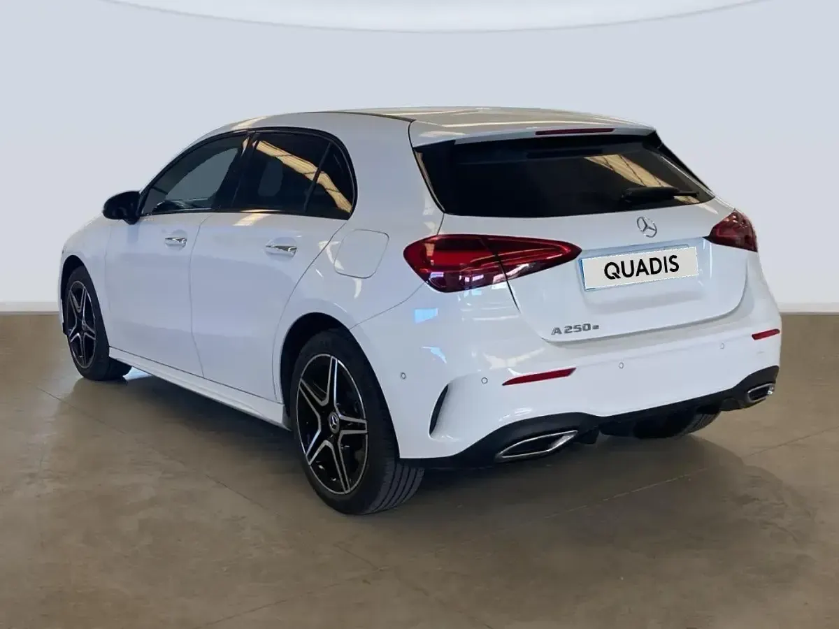 Usado Mercedes A250 218 CV (160 kW) 2025 Blanco