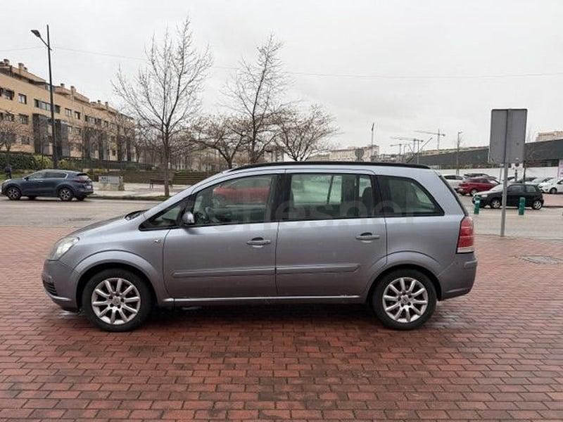 Usado Opel Zafira Cosmo 140 CV (102 kW) 2007 Gris / plata Monovolumen