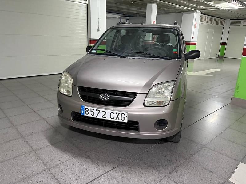 Usado Suzuki Ignis 94 CV (69 kW) 2005 Marrón Utilitario