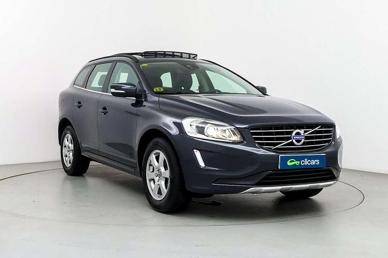 Usado Volvo XC60 Momentum 136 CV (100 kW) 2015 Gris SUV