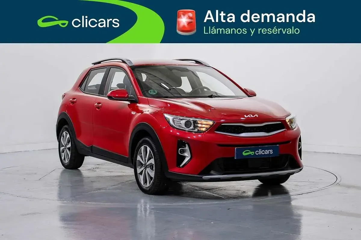 Usado Kia Stonic 79 CV (58 kW) 2025 Rojo SUV
