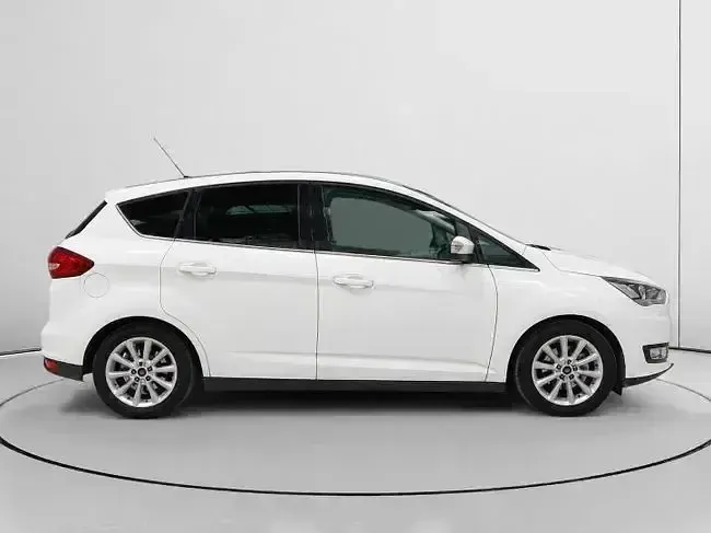 Usado Ford C-MAX Titanium 120 CV (88 kW) 2016 Blanco Monovolumen