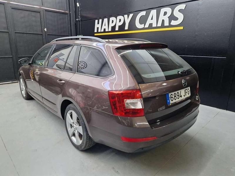 Occasion Skoda Octavia Elegance 105 PK (77 kW) 2015 Bruin Stationwagen