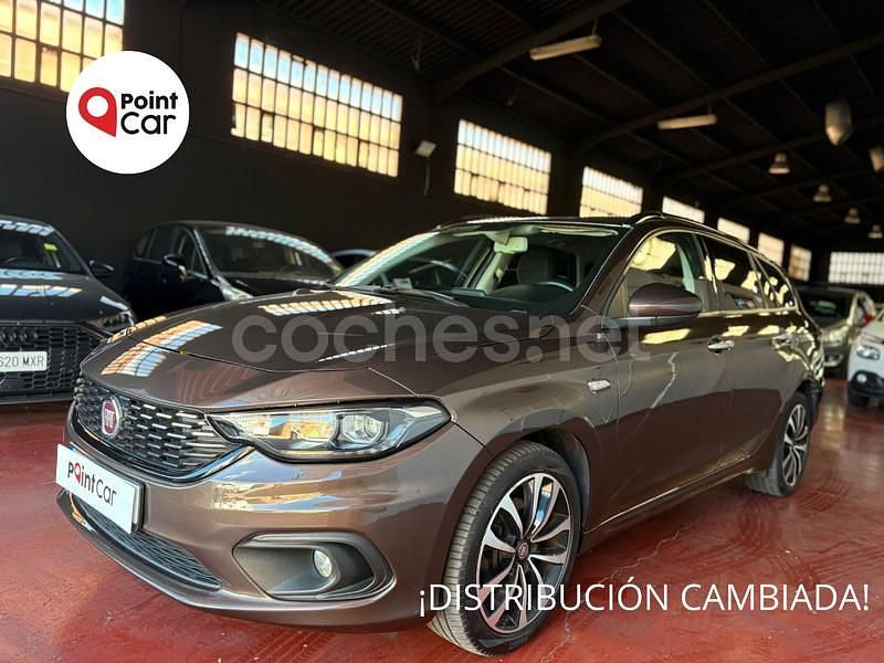 Marrón Usado 2017 Fiat Tipo Lounge Familiar | 8990 € (Precio justo) - Imagen 1/4