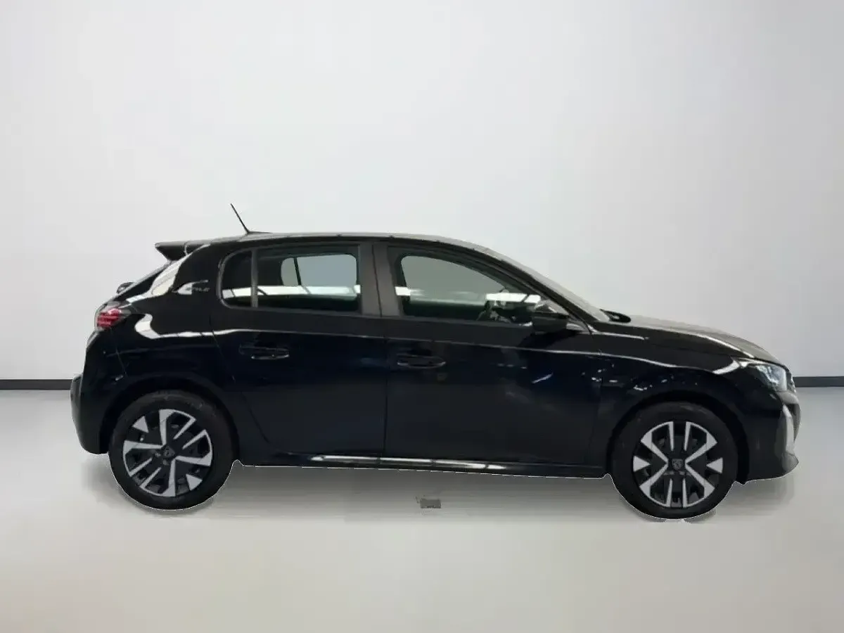 Nuevo Peugeot 208 Style 110 CV (80 kW) 2025 Amarillo Utilitario