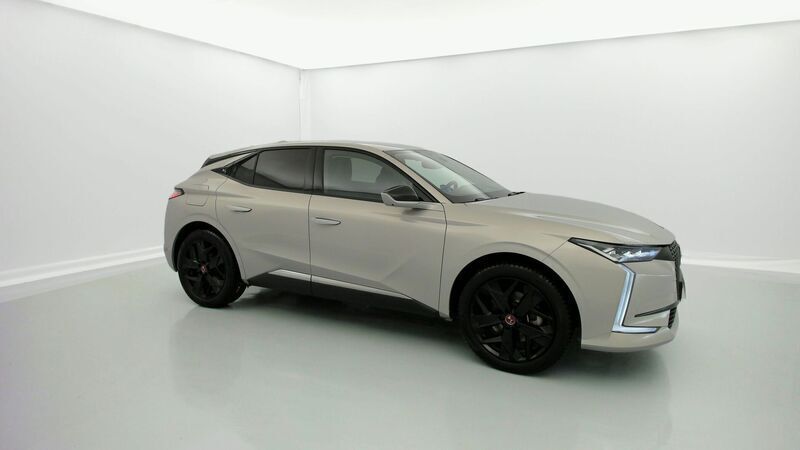 Usado DS Automobiles DS4 Performance Line Plus 225 CV (165 kW) 2022 Perla de cristal SUV